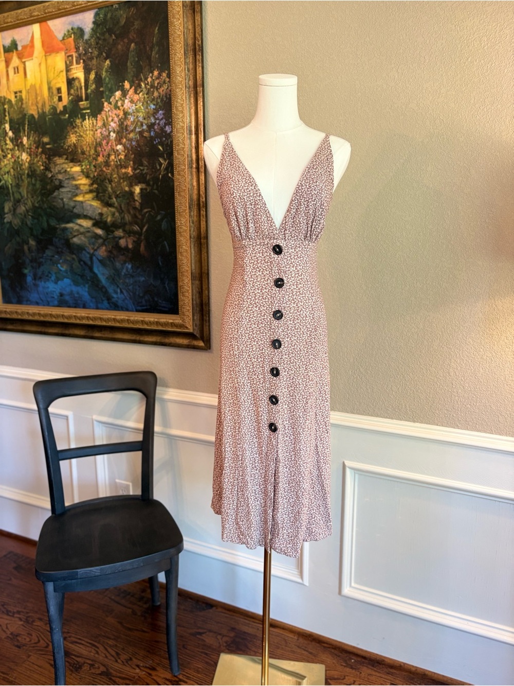 Anna Nata Deep V-Neck Button-Front Midi Dress in Creamy Floral & Dusty Brown XS